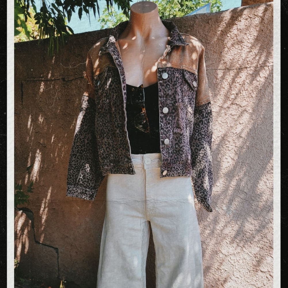 🚨LAST ONE//Distressed  jacket - Picture 5 of 8